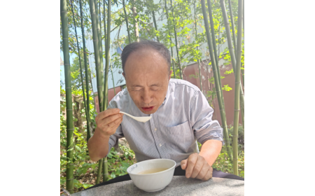 2025 健康飲食趨勢：天然食材成主流，隨州葛根粉走進老年人餐桌